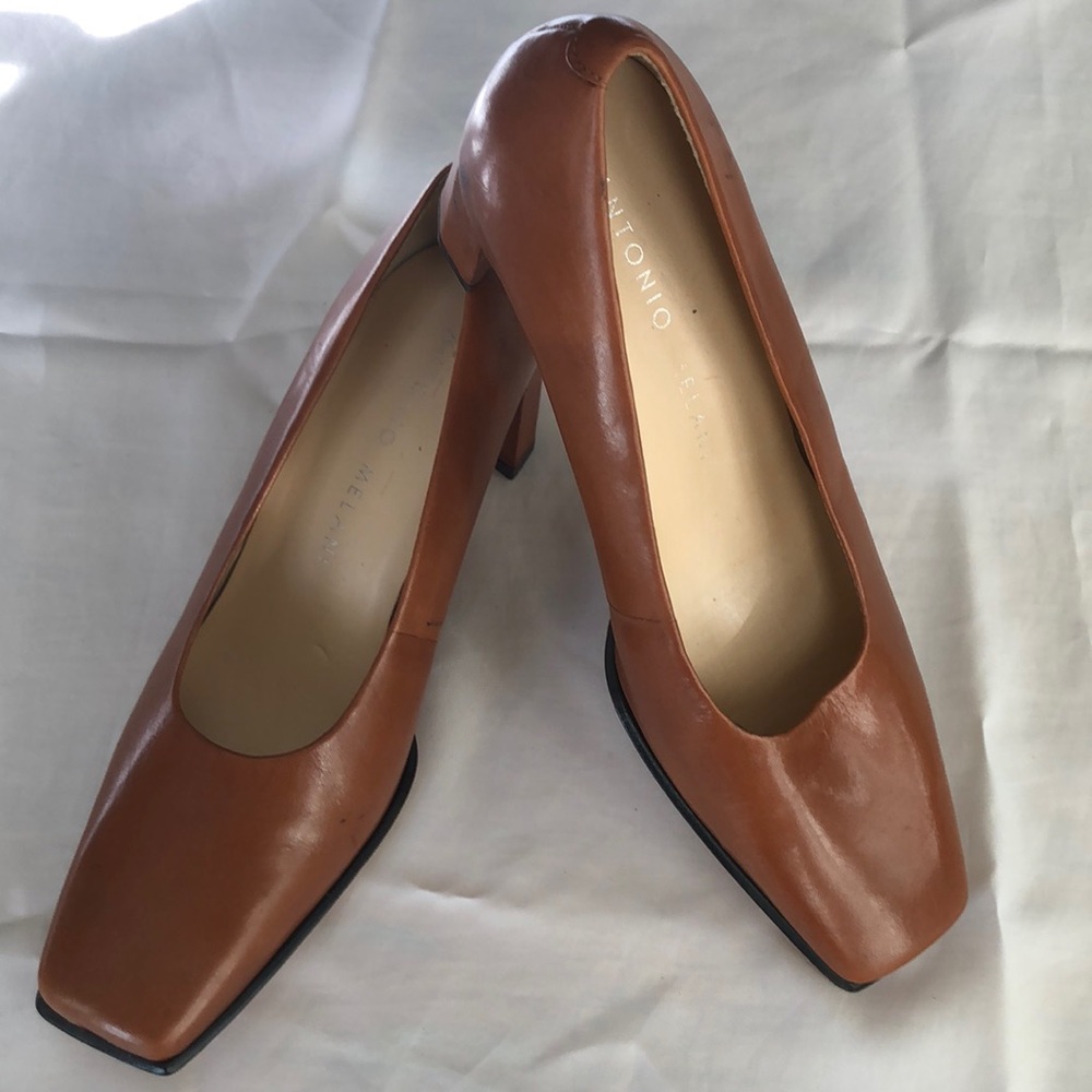 Antonio Melani Brown Camel Leather Square Toed Pumps Heels Shoes Sz 7.5 M